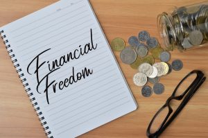 kebebasan finansial